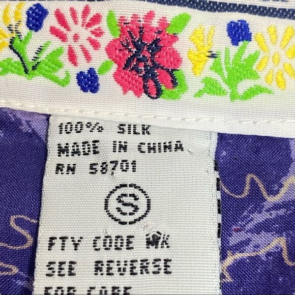 Vintage 90’s silk abstract print short sleeve button up shirt size S - Picture 16 of 16